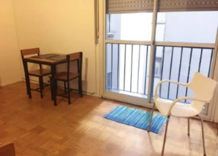 Alegre Y Practico Departamento En Recoleta