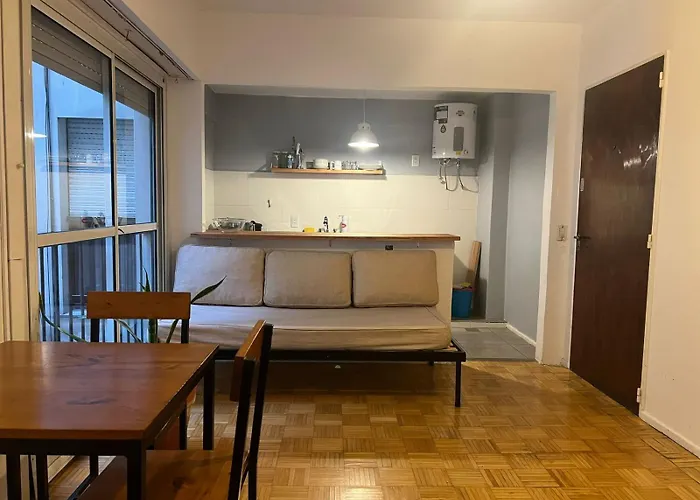 Alegre Y Practico Departamento En Recoleta